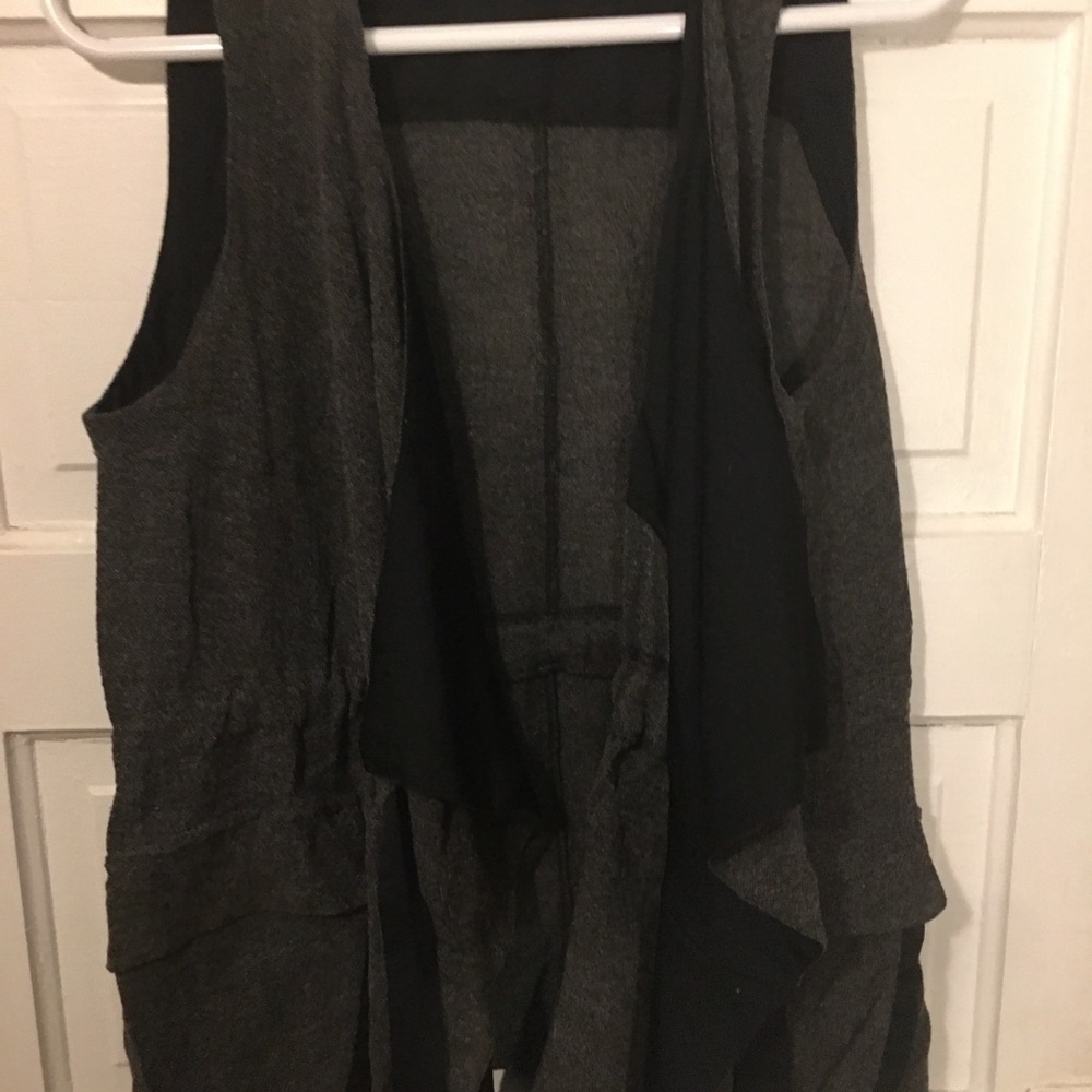 Beautiful wool blend vest - Picture 6 of 6